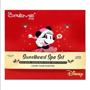 The Creme Shop x Minnie Mouse Sweetheart Spa Set